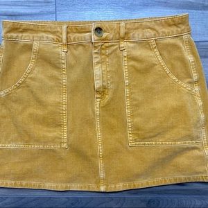American Eagle Outfitters Corduroy Mini Skirt. Sz 10R.